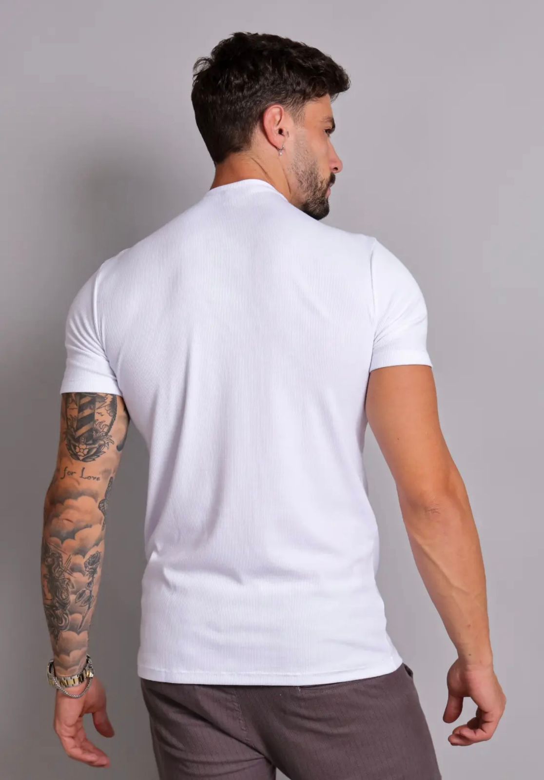 CAMISETA SLIM CANELADA AMERICANA